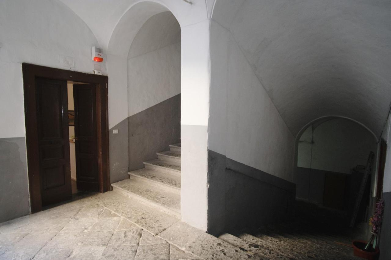 Vico Rooms Неаполь Экстерьер фото